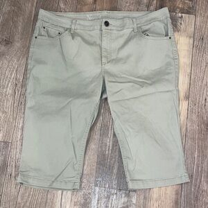 Natural Reflections Women's Khaki Capris